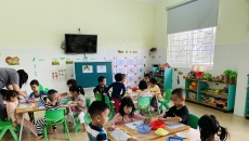 Hoạt động tạo hình: LÀM TÓC CHO TÔI Hoạt động tạo hình: LÀM TÓC CHO TÔI